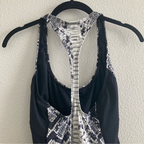 Michael Michael Kors Snake Print Racerback One Piece Swimsuit Spring Summer Swim - Picture 11 of 12